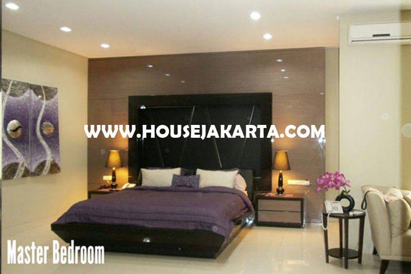 HS1412 Rumah Bagus 3,5 Lantai Jalan Tanjung Menteng ada rooftop city view Dijual Murah 49,5M