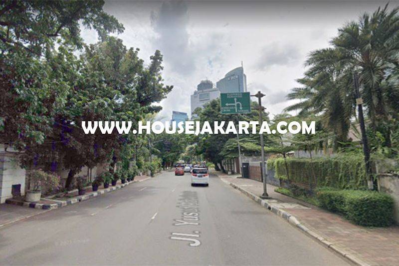 HS1466 Rumah lama Jalan Yusuf Adiwinata Menteng hitung Tanah luas 922m Dijual Murah