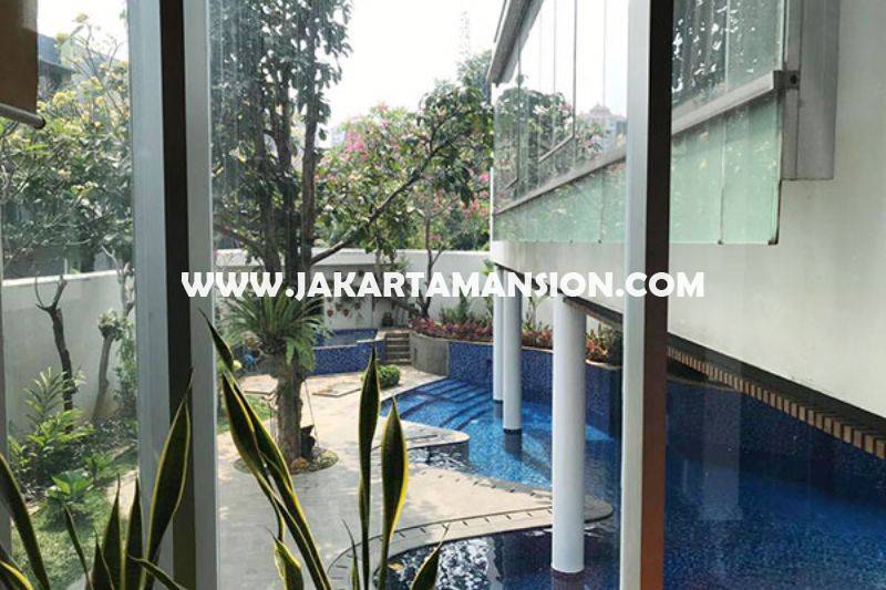 HS1546 Rumah Bagus Jalan Prapanca dekat Brawijaya Kebayoran baru Tenang ada Pool Dijual Murah