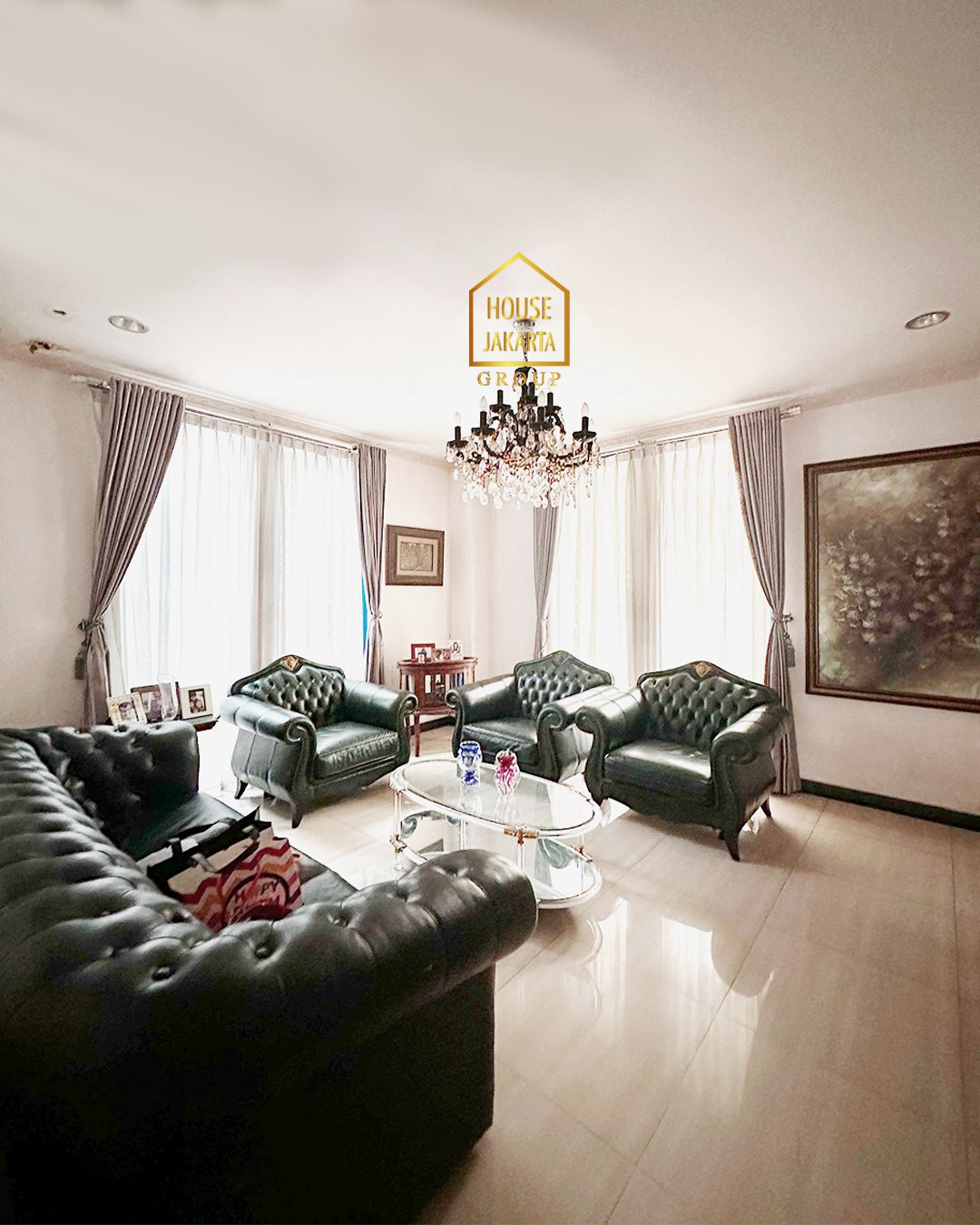 HS1574 FOR SALE: Rumah 3 Lantai + Rooftop, Siap Huni, Dalam Komplek Besar. KEMANG