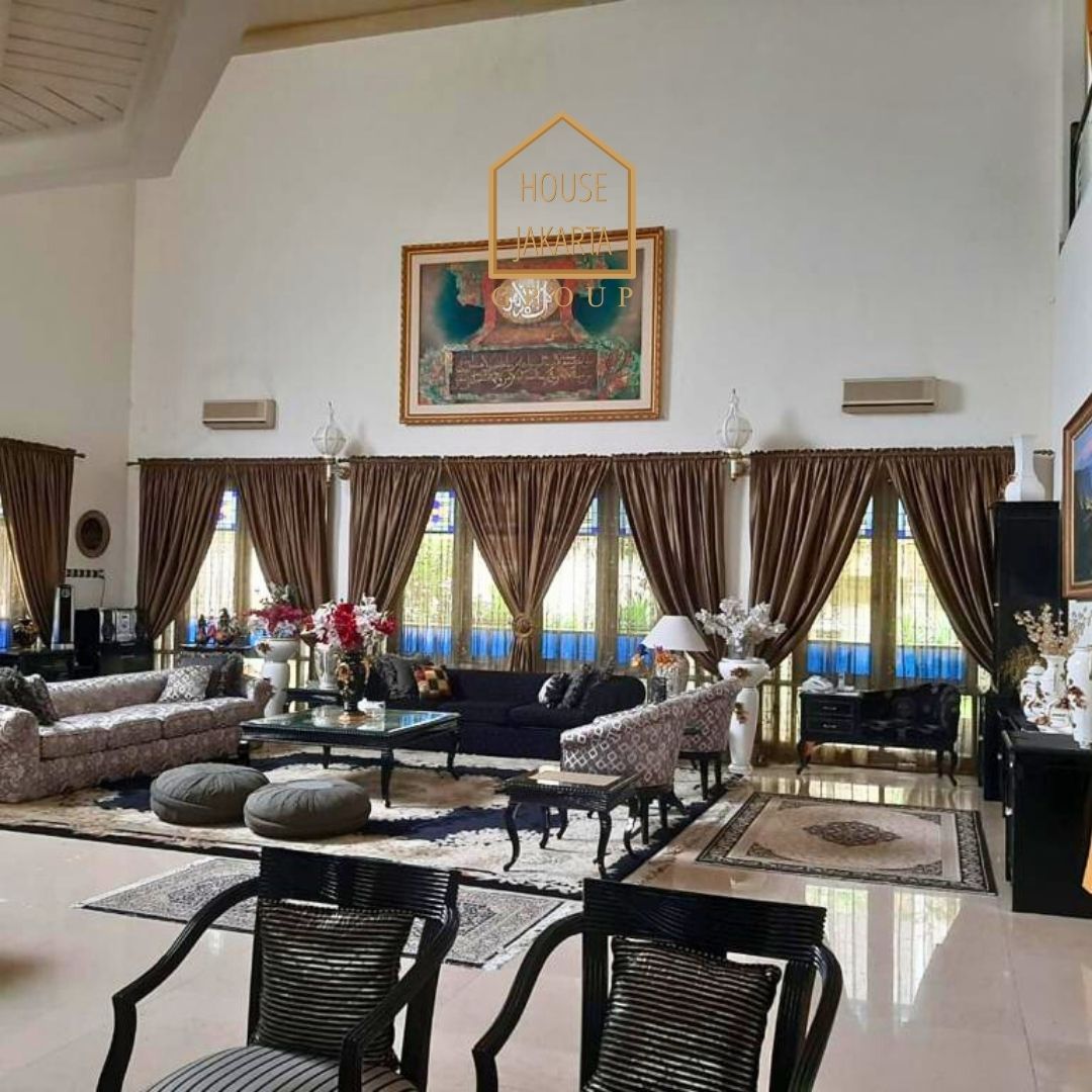 HS1575 FOR SALE: Rumah Besar Lingkungan Expat dan Elite, KEMANG SELATAN-JAKARTA SELATAN