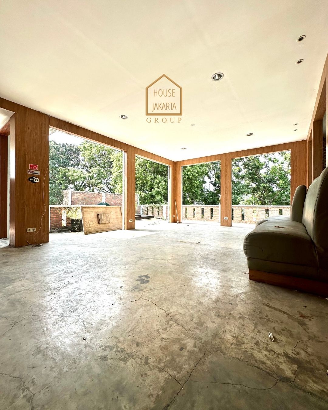 CS1584 DIJUAL: MURAH!! Komersial Pusat Kuliner dan Bisnis di PAJAJARAN