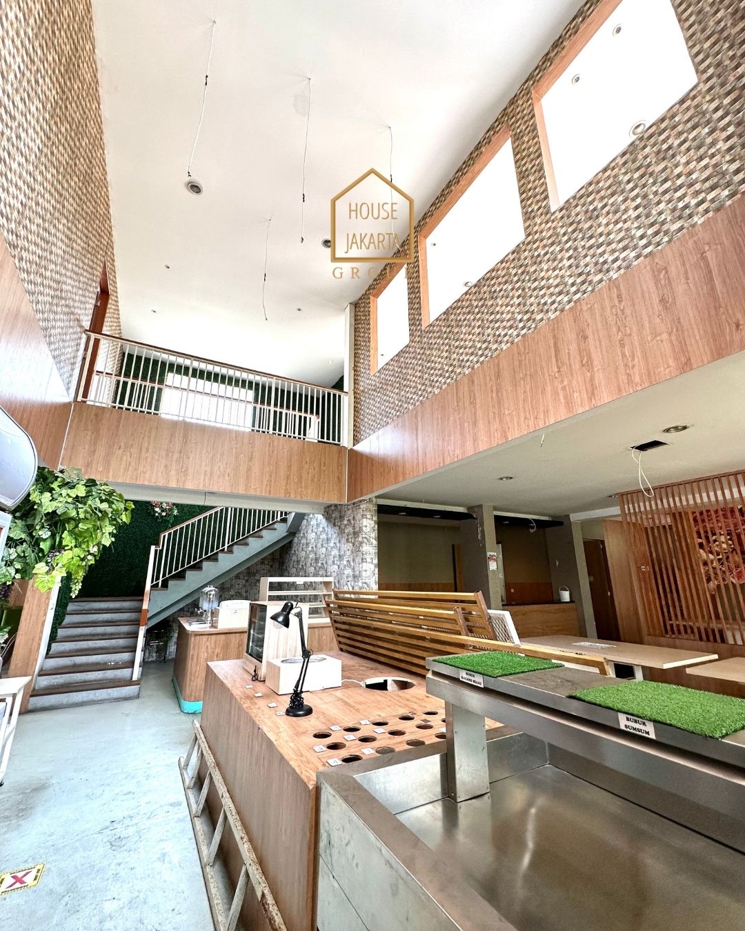 CS1584 DIJUAL: MURAH!! Komersial Pusat Kuliner dan Bisnis di PAJAJARAN