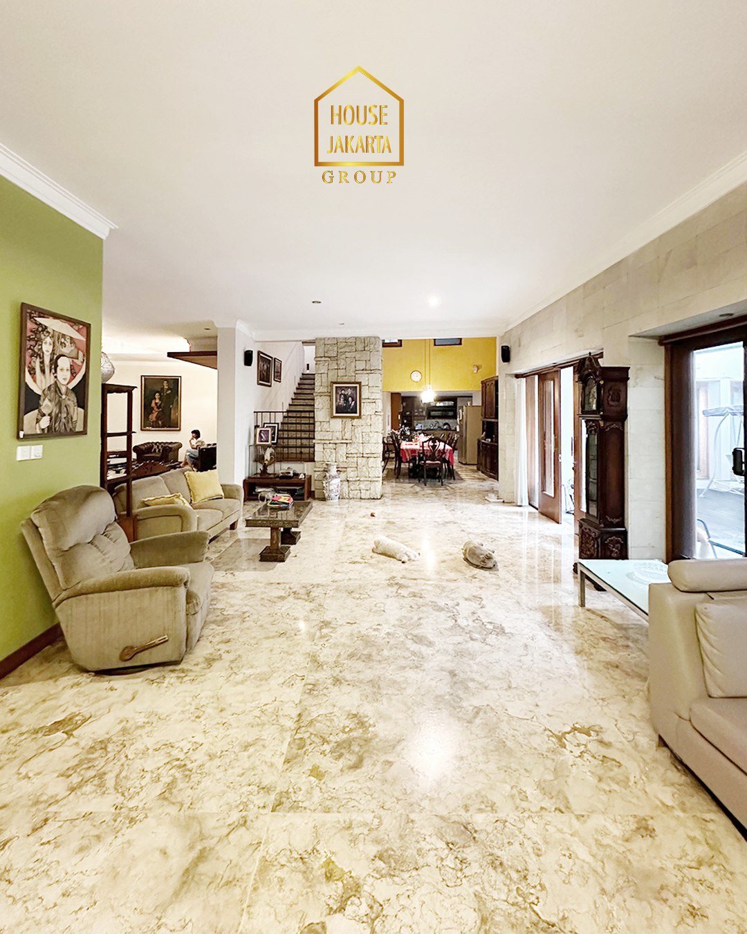 HS1587 FOR SALE: Rumah Bagus dengan Taman Luas & Pool, Lokasi Elite BRAWIJAYA AREA.