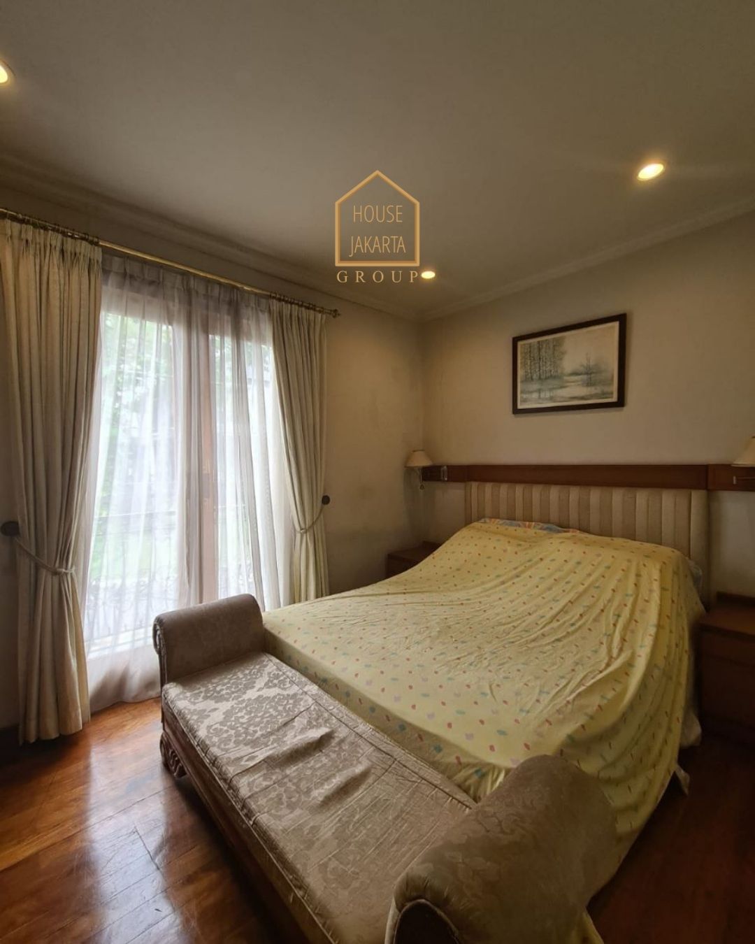 HS1590 FOR SALE: EUROPIAN CLASSICAL HOUSE PONDOK INDAH  