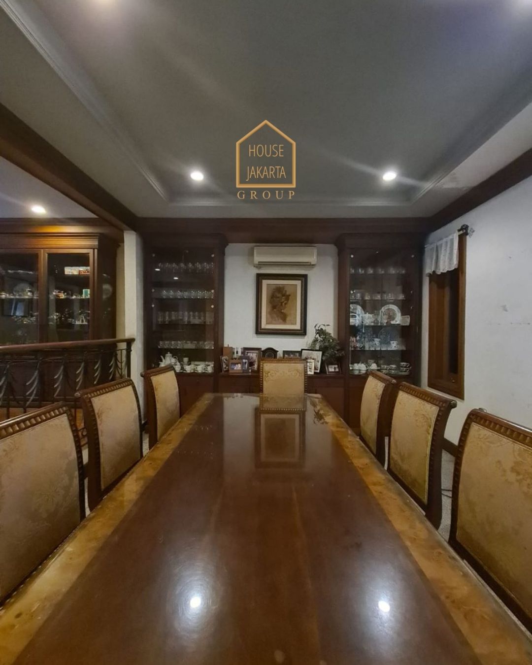 HS1590 FOR SALE: EUROPIAN CLASSICAL HOUSE PONDOK INDAH  