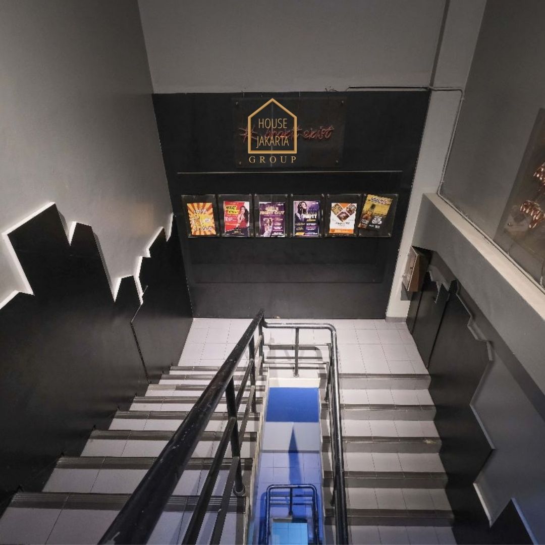 CS1597 FOR SALE:  NICE BUILDING 4 Lantai, Great Invest, Prime Location di KEMANG RAYA