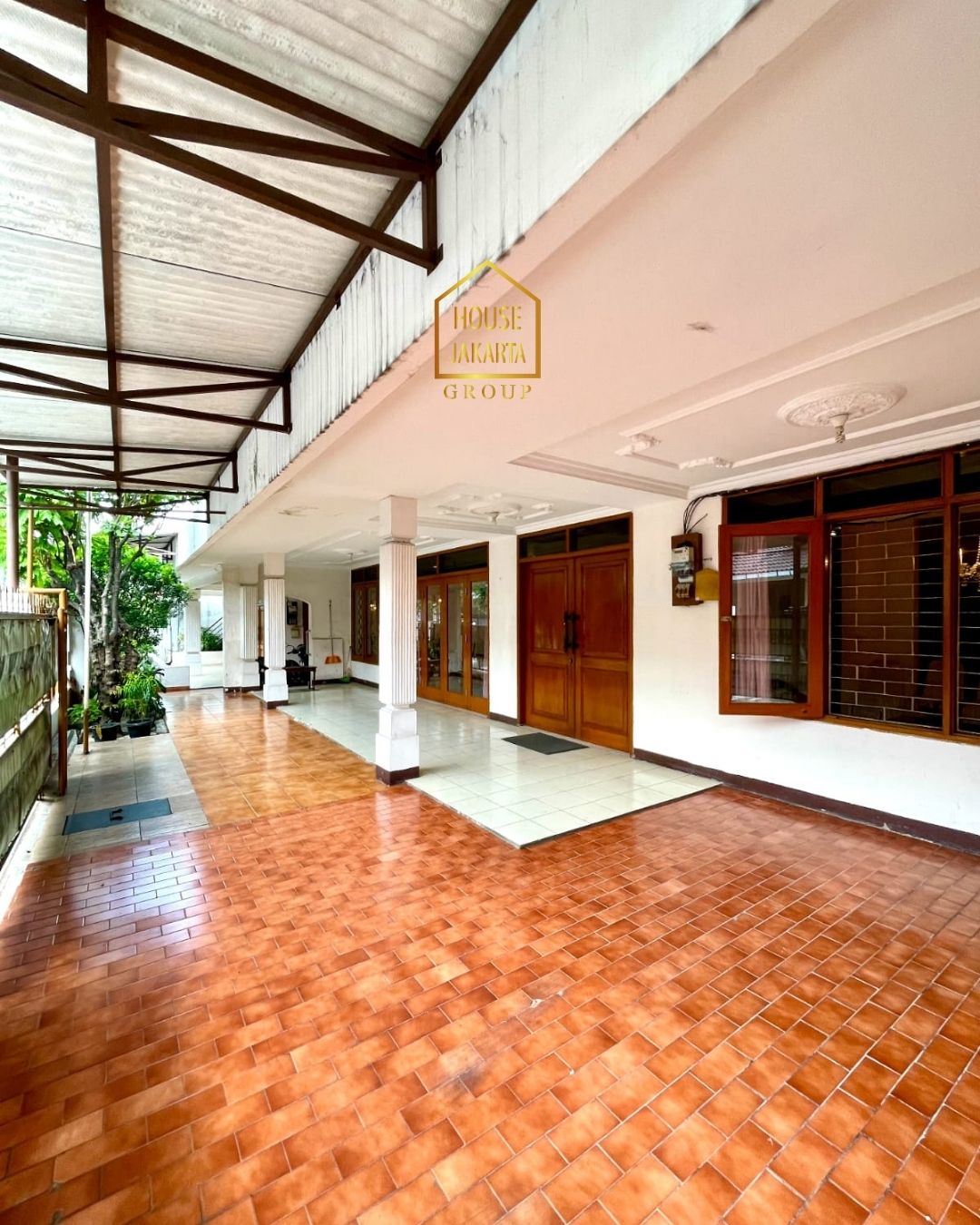 HS1600 FOR SALE: Rumah Bagus 2 Lantai, Lokasi Tenang dan Strategis, KEBAYORAN BARU - JAKARTA SELATAN