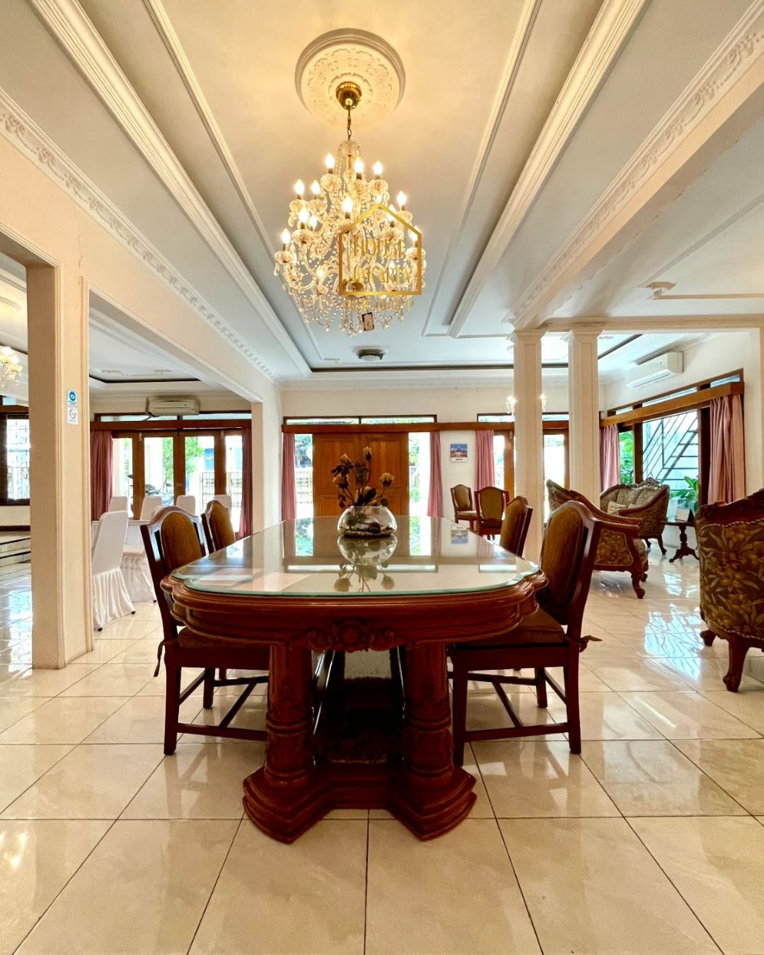 HS1600 FOR SALE: Rumah Bagus 2 Lantai, Lokasi Tenang dan Strategis, KEBAYORAN BARU - JAKARTA SELATAN