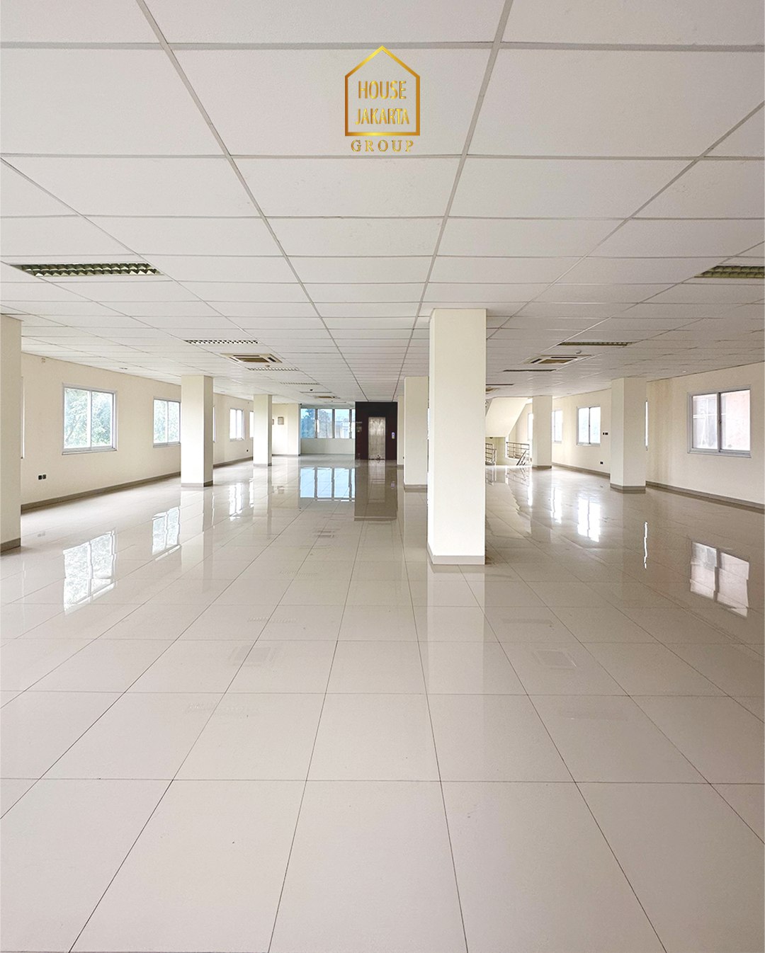 OS1601 FOR SALE/RENT: Gedung Kantor 6,5 Lantai, Siap Huni, Parkir 32 Mobil, MENTENG