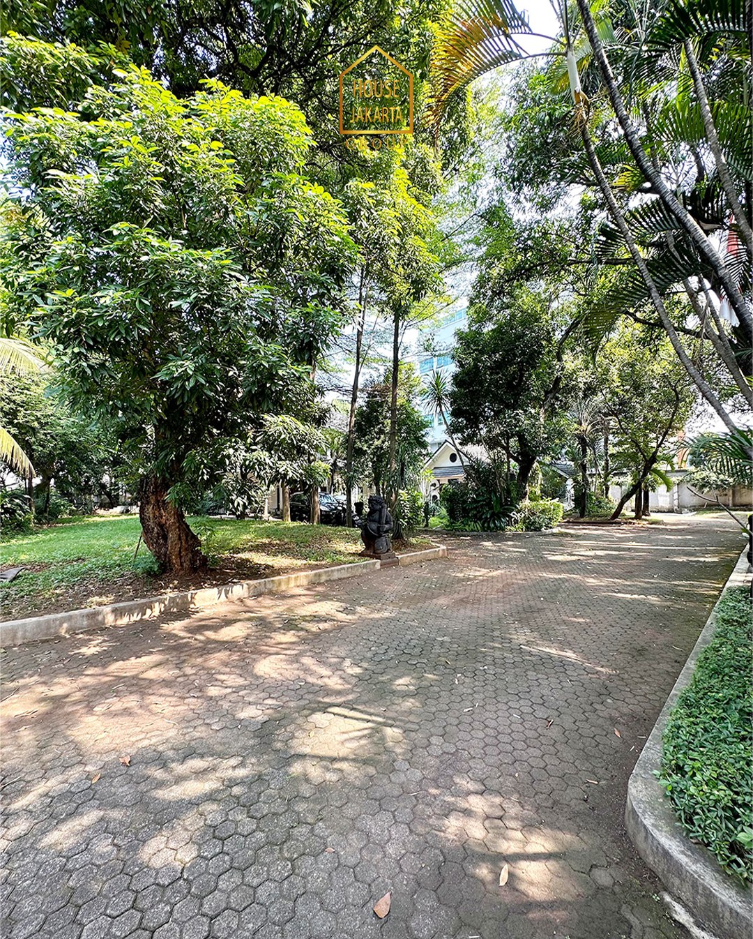 HS1602 OR SALE: LANGKA!! Kavling Besar Cocok Buat Cluster. MURAH Harga Hampir NJOP, DUREN TIGA.