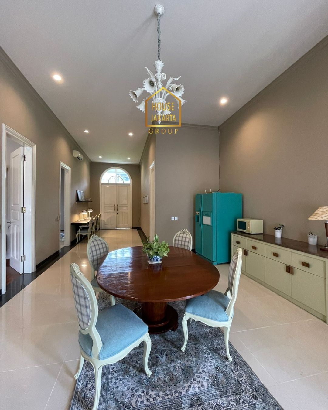 HS1605  Luxurious Modern Classic House, Premium Area, WIDYA CHANDRA