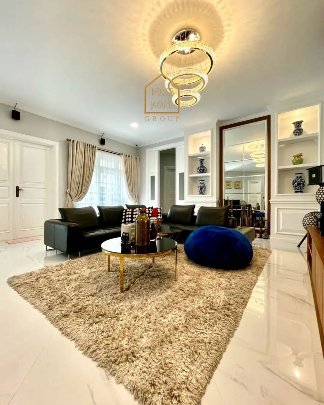 HS1614 Pejaten Barat Dekat Kemang, Bangunan Siap Huni, Semi Furnished