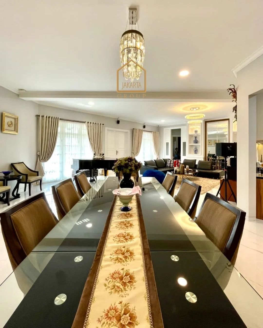 HS1614 Pejaten Barat Dekat Kemang, Bangunan Siap Huni, Semi Furnished