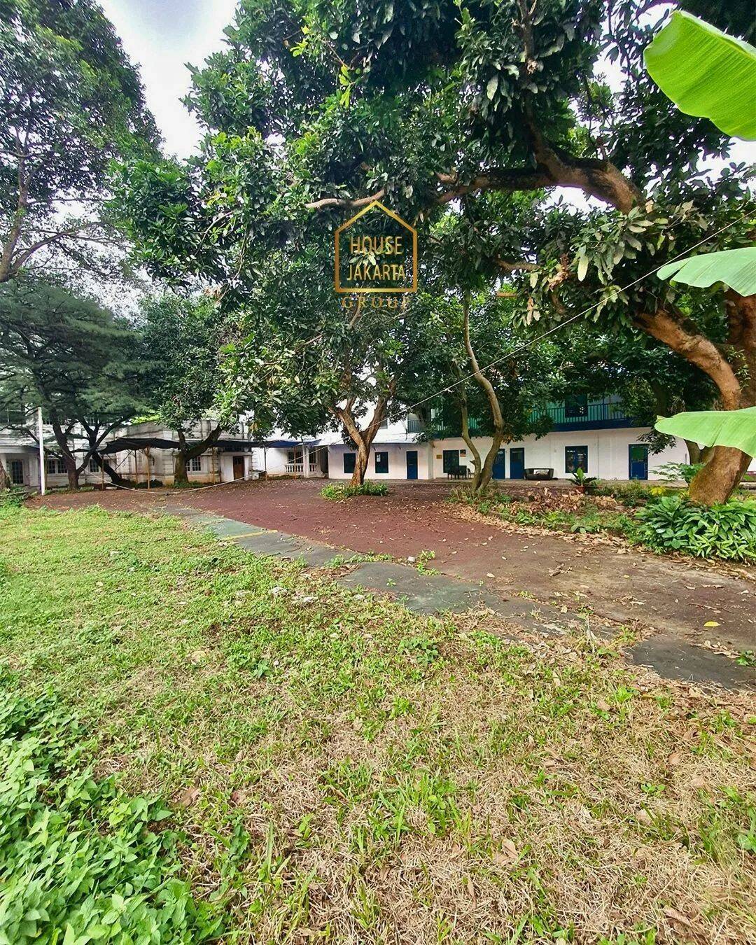 CS1617 Tanah Super luas. Ijin 4 Lantai. Good Invest. Bisa Bangun Kantor, Sekolah, Atau Resto. Kemang Timur Raya