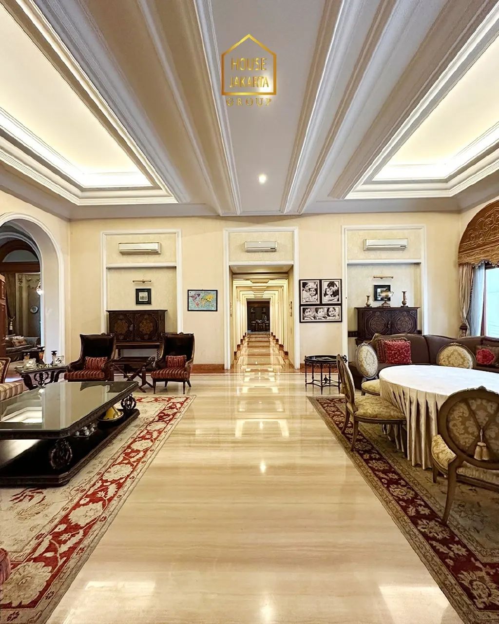 HS1626 Luxury House 3 Lantai, Marmer Impor, Ada Lift, Lokasi Elite Dekat Komplek Menteri.