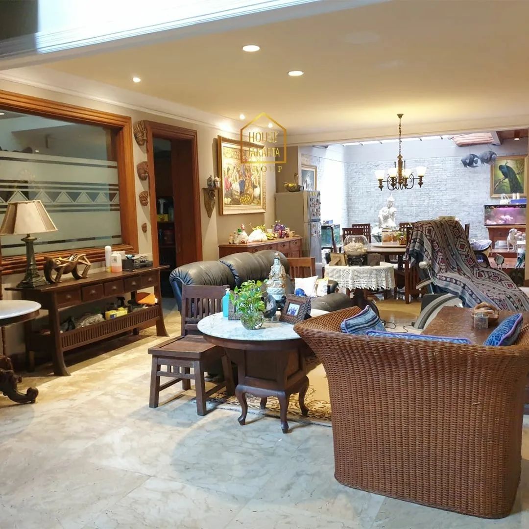 HS1629 Alam Permai-Pondok Indah. Rumah 2 Lantai Siap Huni. Lokasi Elite dan Asri. Tanah Kotak