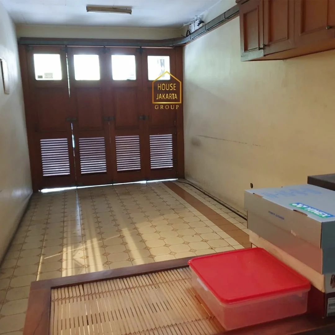 HS1629 Alam Permai-Pondok Indah. Rumah 2 Lantai Siap Huni. Lokasi Elite dan Asri. Tanah Kotak