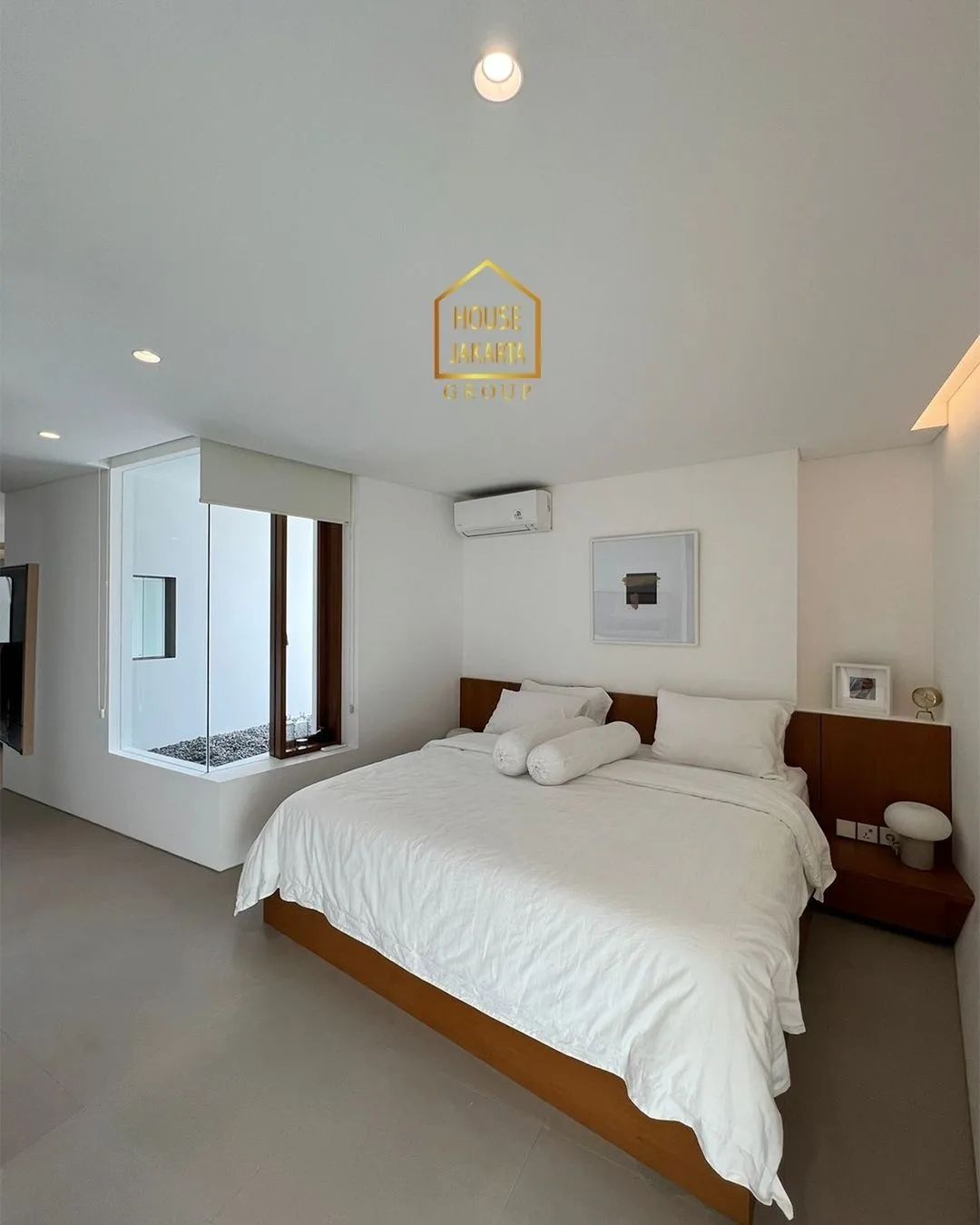 HS1630  Luxury Bran New Modern House Designed By Andra Matin 