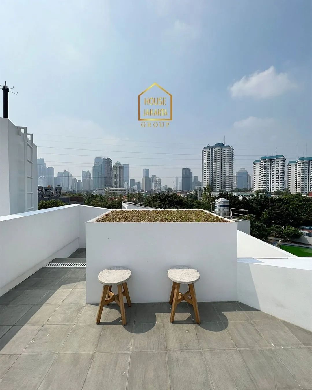 HS1630  Luxury Bran New Modern House Designed By Andra Matin 