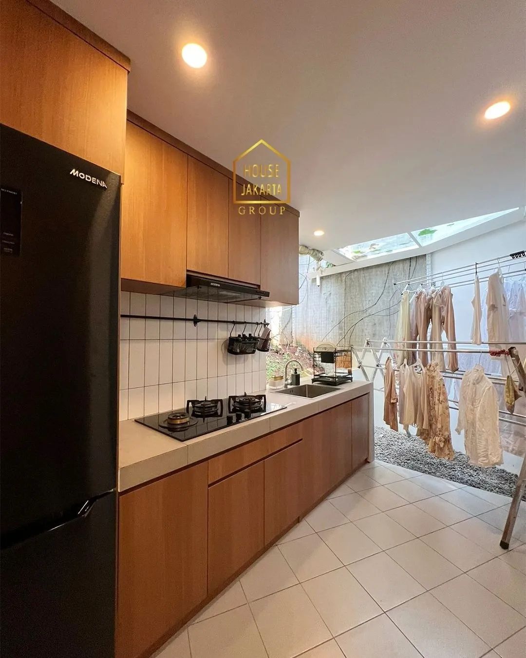 HS1630  Luxury Bran New Modern House Designed By Andra Matin 