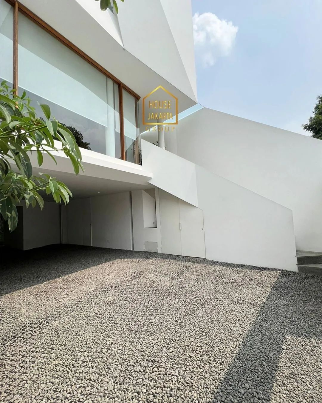 HS1630  Luxury Bran New Modern House Designed By Andra Matin 