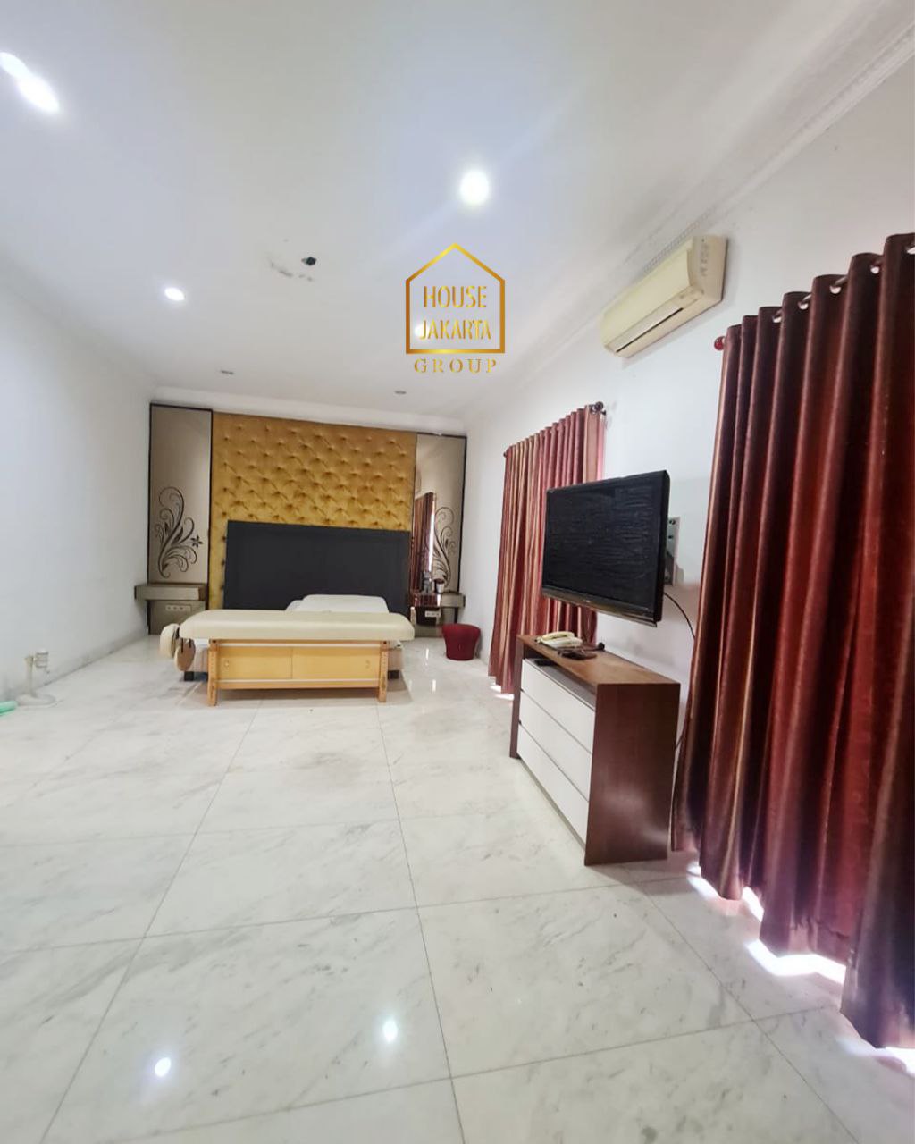 HS1658 Rumah 2 Lantai. Lingkungan Tenang, Elite, & Asri. Tidak Tusuk Sate. Lokasi Bagus