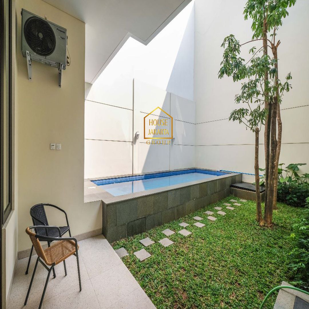HS1663 Brand New Luxury House, Ada Pool & Lift, 3 Lantai. Lingkungan Tenang, Elite & Prime 