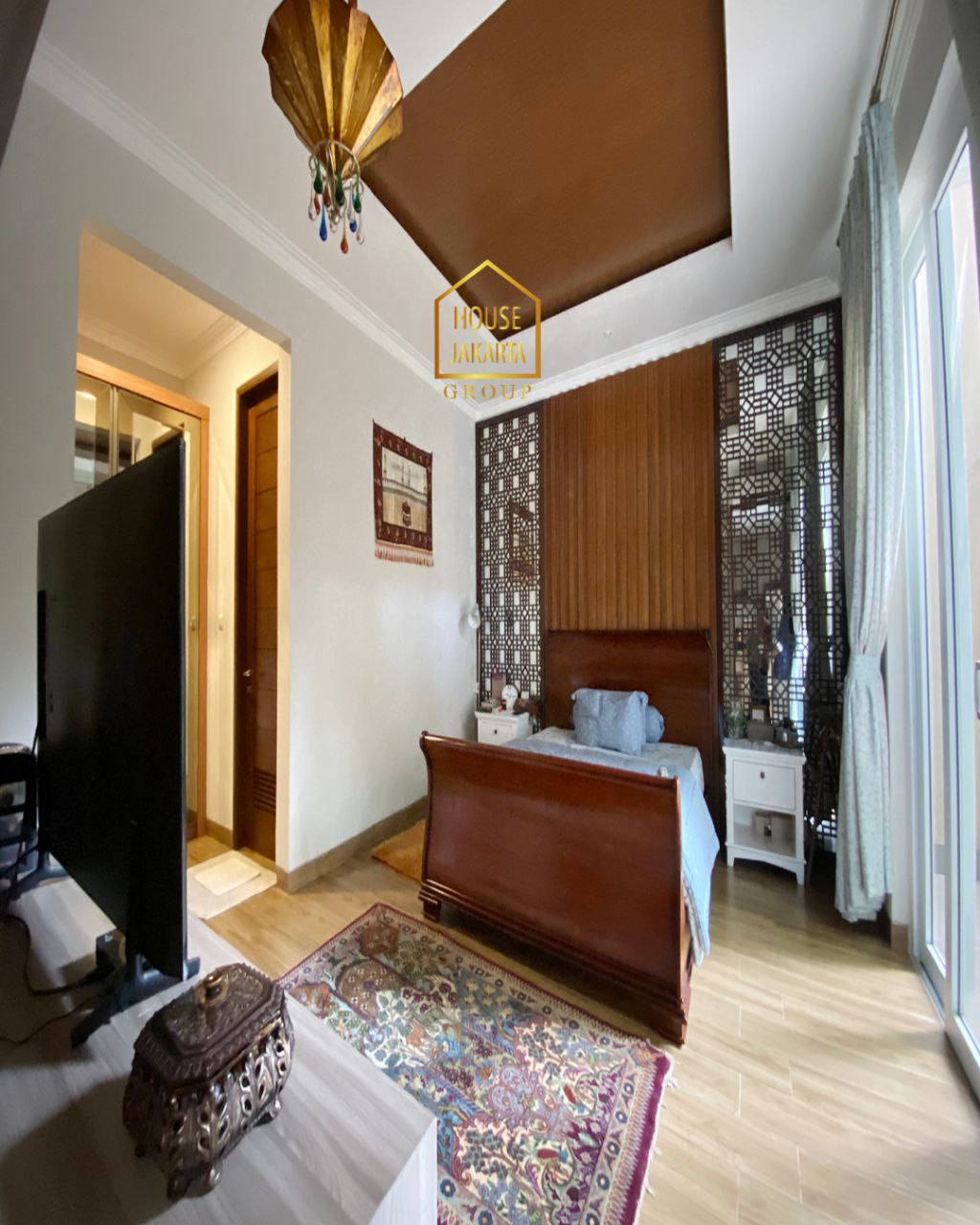 HS1668 Rumah 2 Lantai Siap Huni • Jalan Lebar • Lingkungan Elit & Tenang • Dekat Simatupang