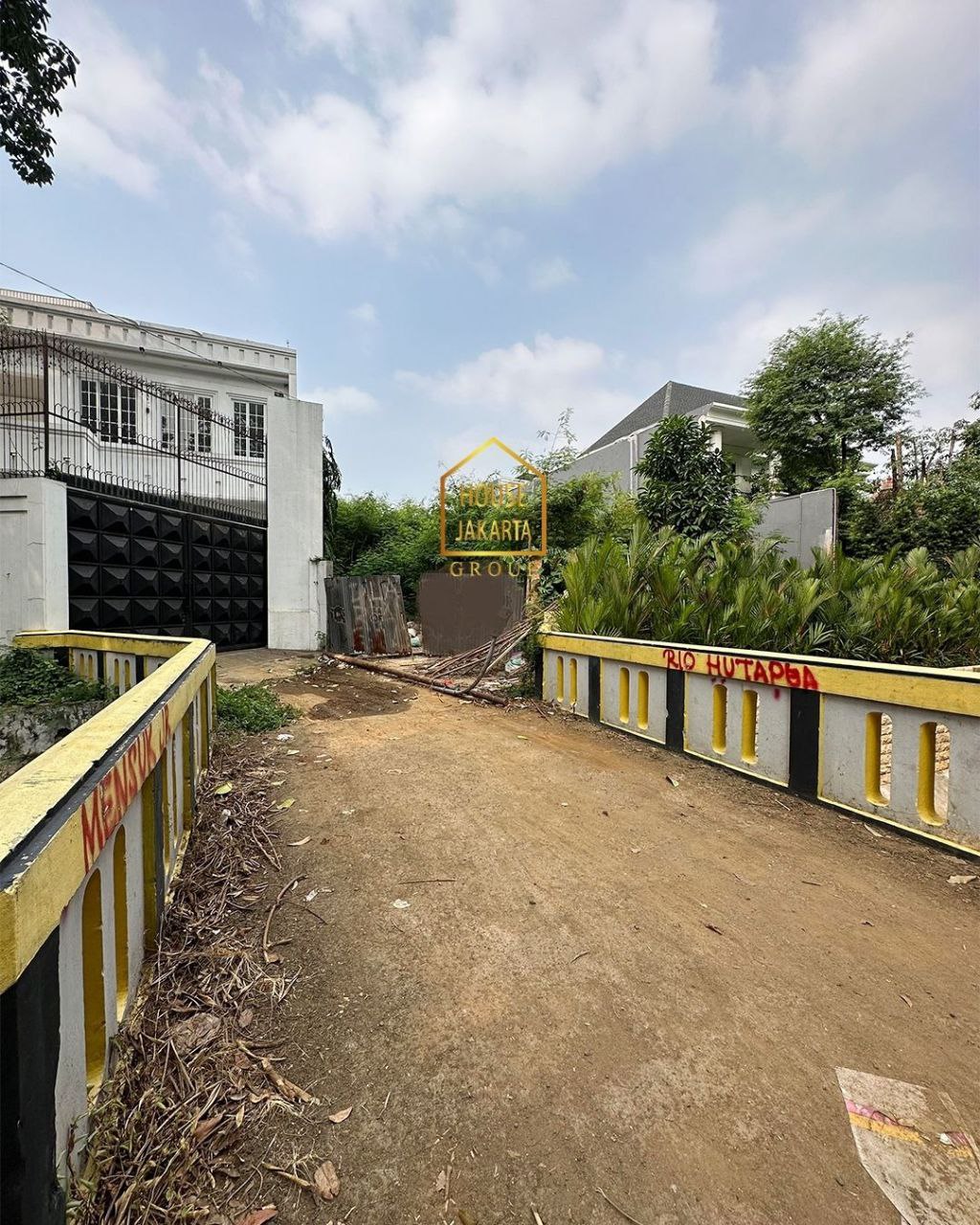 LS1678 Tanah Persegi, Daerah Elite & Asri, Golongan C, Limited, Murah