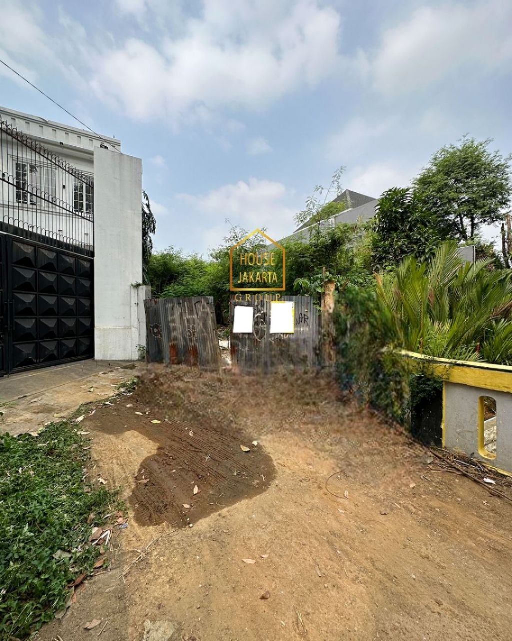 LS1678 Tanah Persegi, Daerah Elite & Asri, Golongan C, Limited, Murah