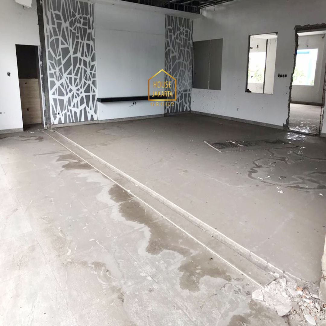 CS1690  KOMERSIAL RAWAMANGUN Bangunan 4 Lantai, Gedung Kantor, Hotel, Murah, Jalan Raya, Dekat Tol