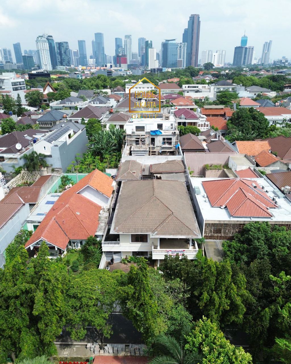 HS1691 Rumah Menteng Dijual Murah 2 Lantai Hitung Tanah. Murah. Hadap Timur, Dekat Thamrin