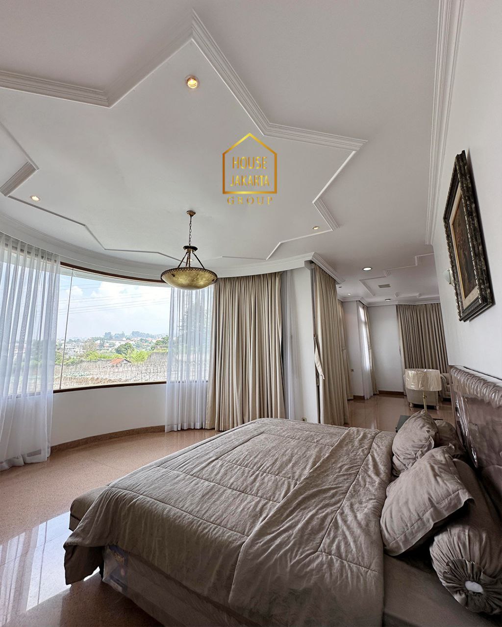 HS1708 Classic House Setiabudi - Bandung, Exclusive and Classy Tranquility