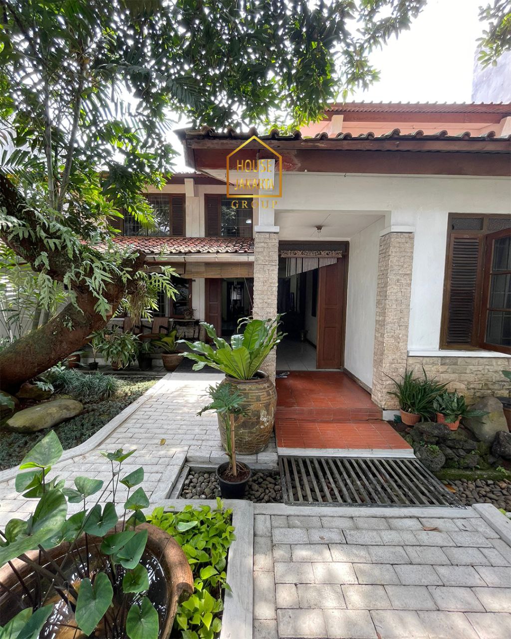 HS1711 TURUN HARGA !!! CILANDAK AREA Siap Huni, Halaman Luas & Asri, Termurah, Dekat Simatupang 