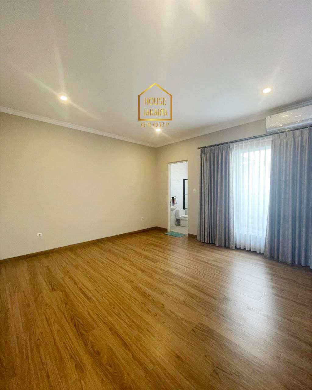 HS1727  BRAND NEW - ANDARA Rumah 2 Lantai, Kitchen Set. One Gate System. Lokasi Elite dan Strategis Dekat Tol. Dekat Tol