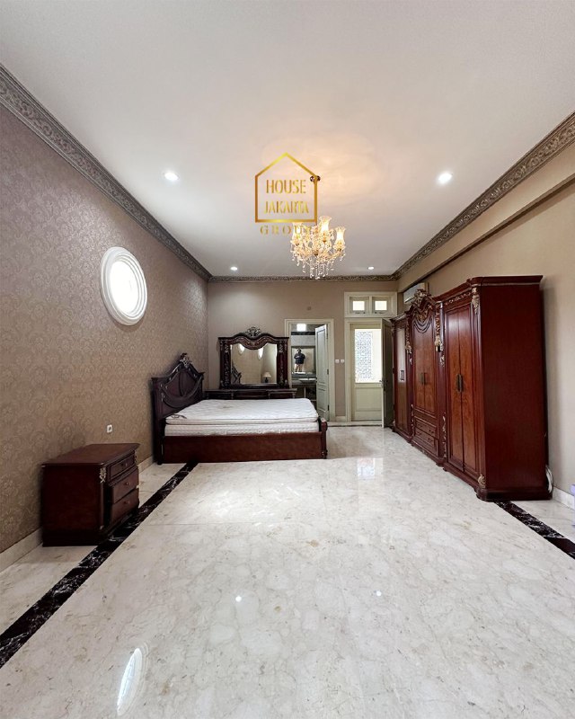 HS1731 Rumah Elite 2 Lantai Senayan Area Siap Huni, Full Marmer Italy • Lokasi Strategis,  Dekat Senopati & SCBD   