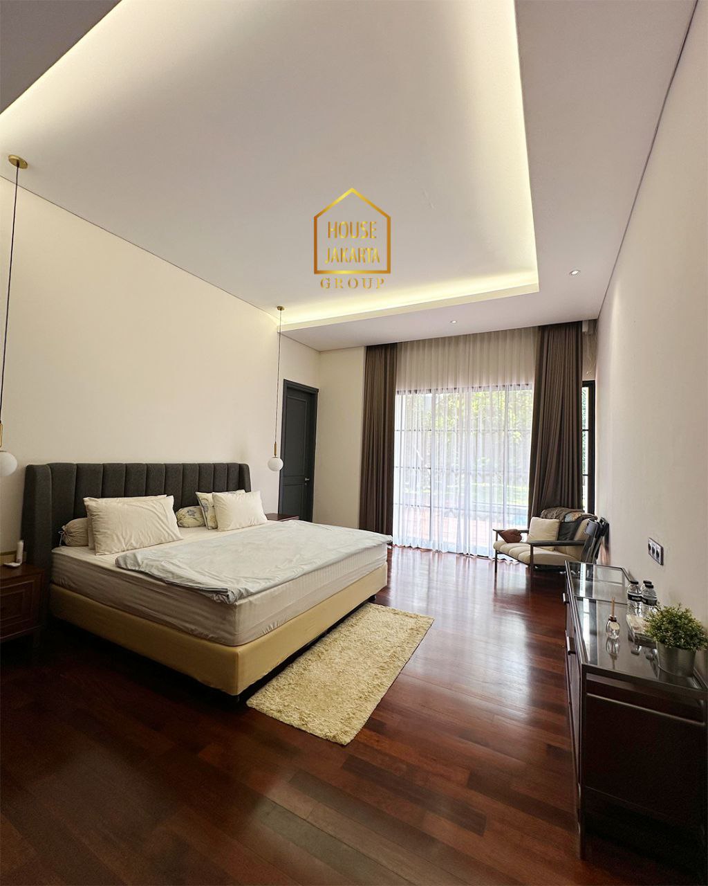 HS1733 New Renovated Kebayoran Baru Luxury House • Strategis, Dekat Senayan & Simatupang