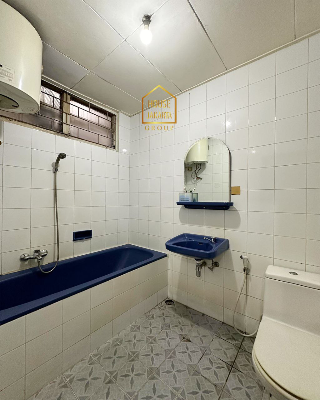 HS1745 Rumah Di Kebayoran Baru, Strategis Dekat Senayan & Blok M