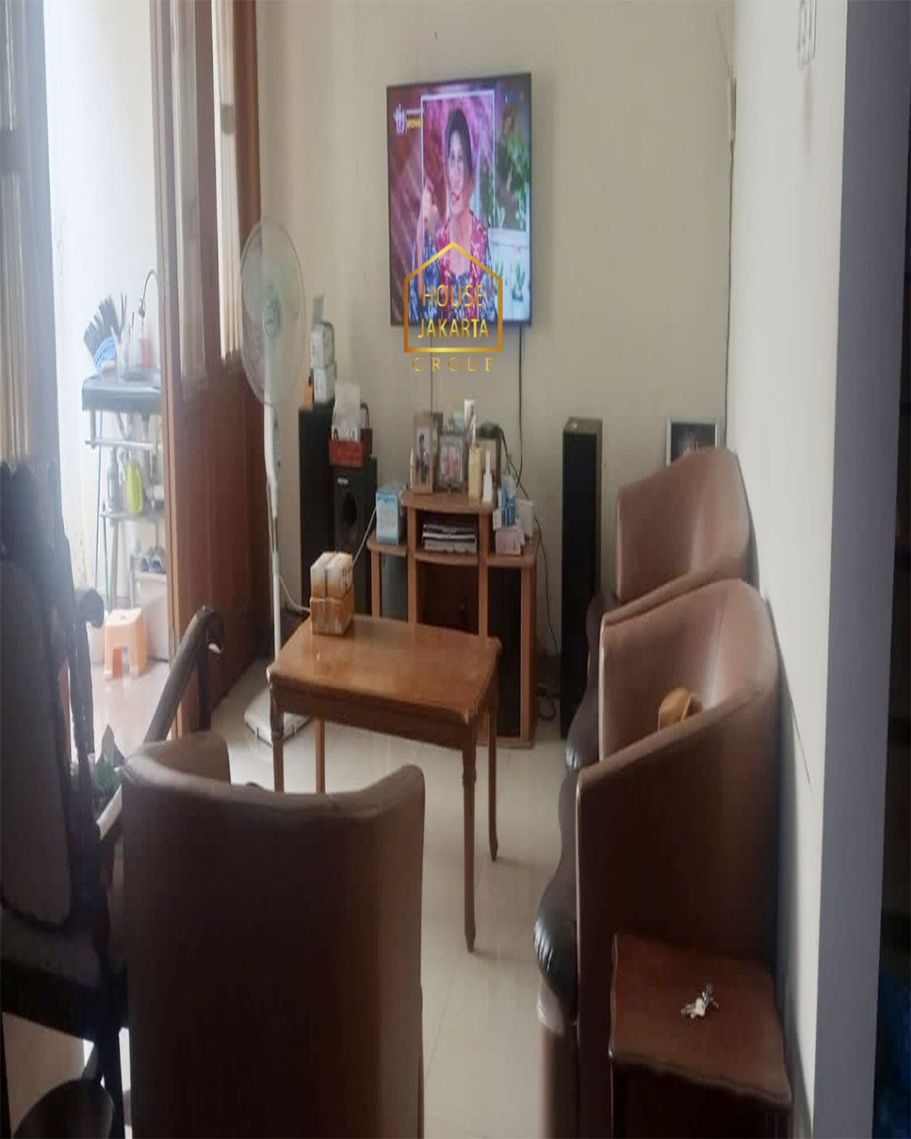 HS1750 Rumah Murah Di Pondok Kelapa Siap Huni, 2,5 Lantai, Ada Kitchen Set. One Gate System