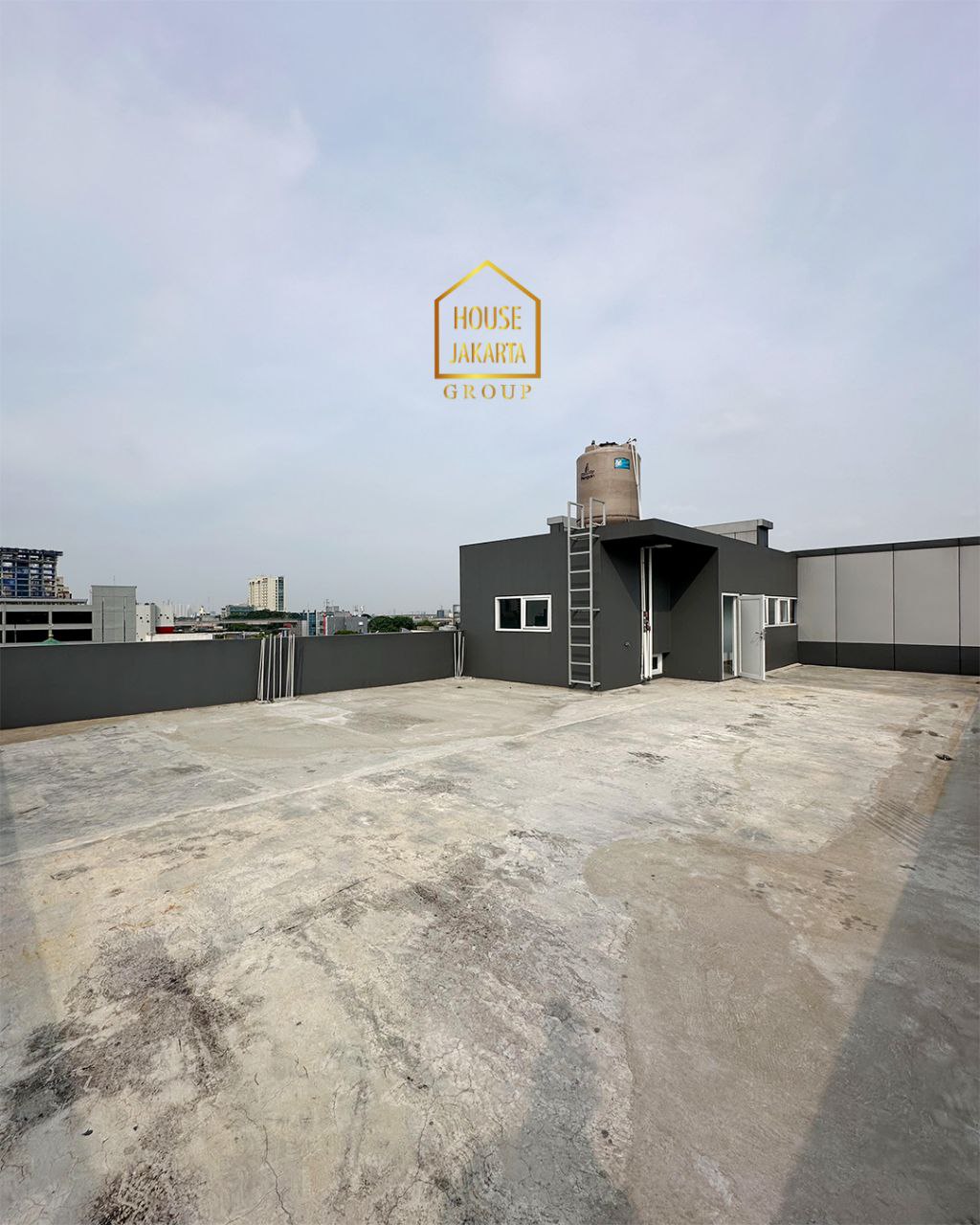 CS1755  Brand New  Gedung Kantor Cawang 4,5 Lantai, Lift & Genset • Murah • Parkir 12 • Dekat Tol