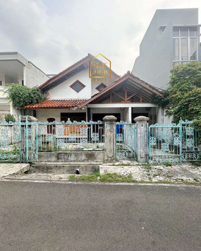 LS1758  Rumah Hitung Tanah Di Kebayoran Baru, Jarang Ada, Strategis,  Dekat Senopati & SCBD