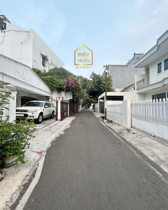 LS1758  Rumah Hitung Tanah Di Kebayoran Baru, Jarang Ada, Strategis,  Dekat Senopati & SCBD