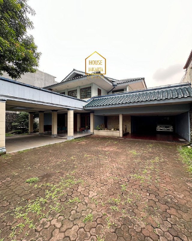 HS1759 Rumah Dengan Taman Luas Di Cipete Area, Jarang Ada, Strategis Dekat Kemang & Simatupang