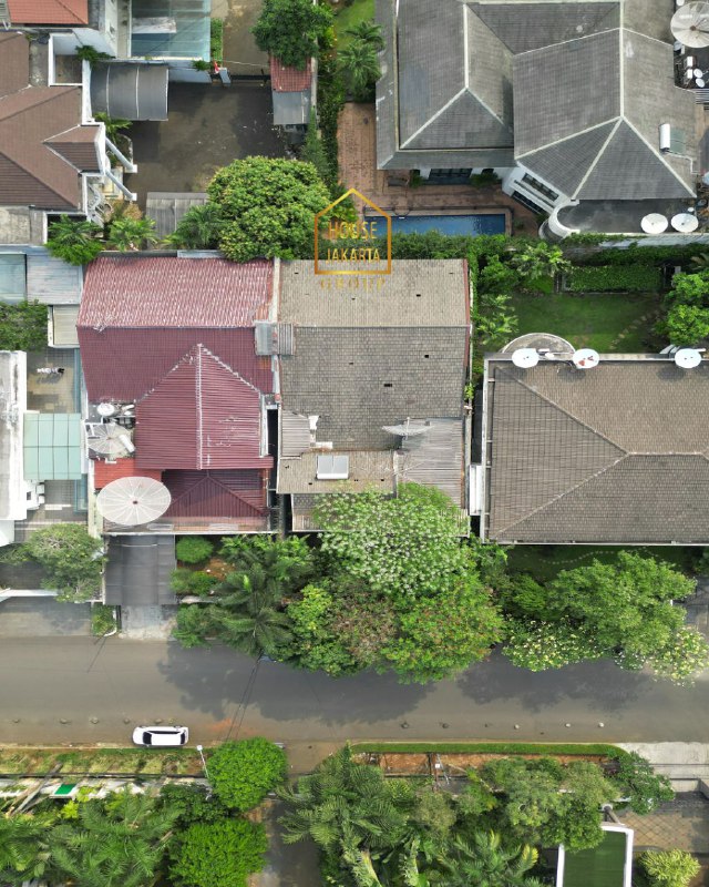 LS1762 Hitung Tanah Di Simprug Golf - Senayan, Jalan Lebar 3 Mobil, Limited