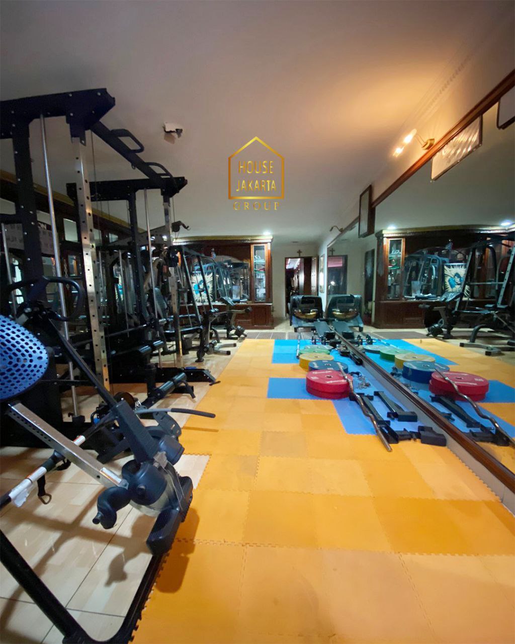 HS1763 Rumah 2 Lantai Siap Huni Di Adhyaksa - Lebak Bulus, Ada Taman & Pool, Prime Area Dekat Tol Simatupang