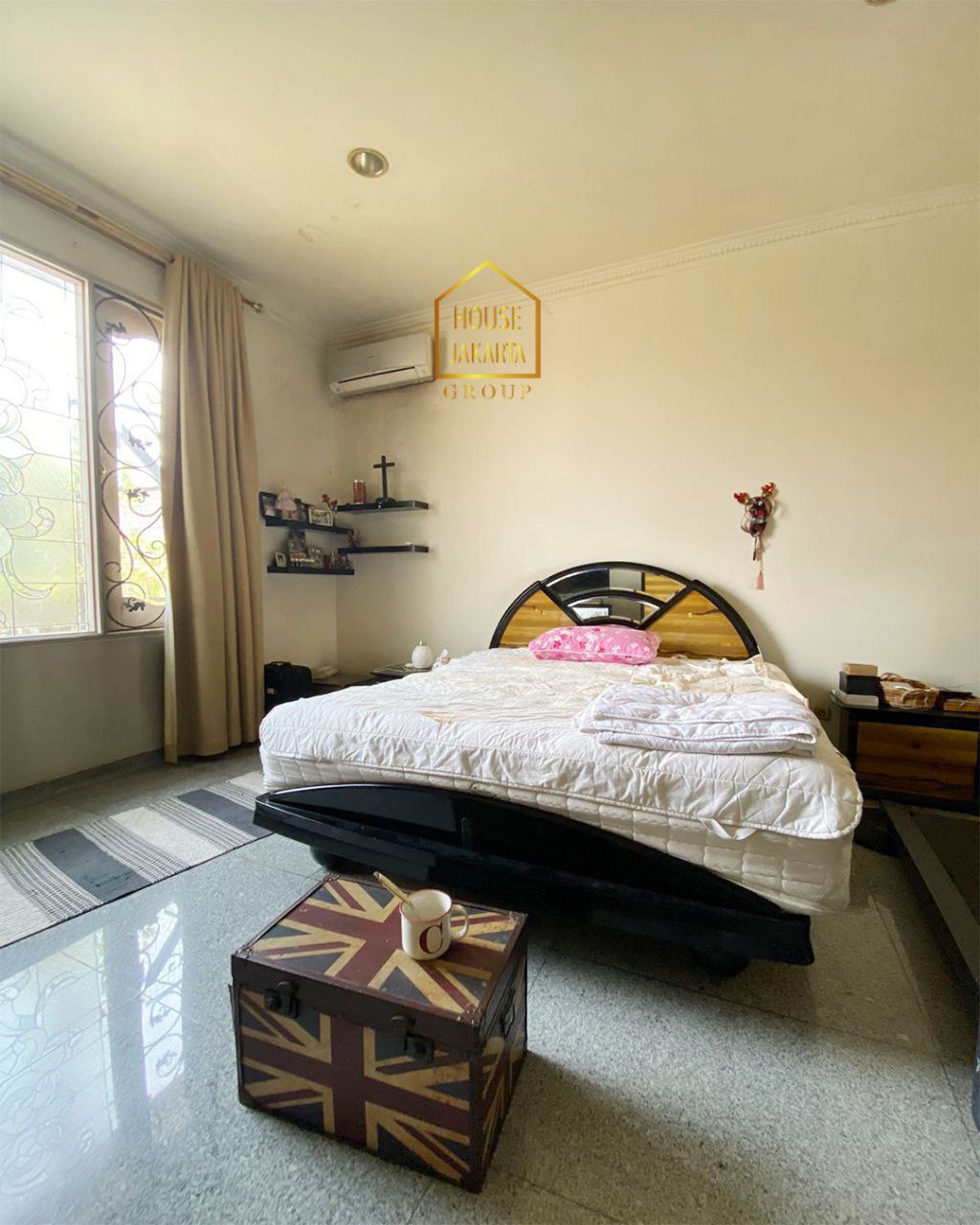 HS1763 Rumah 2 Lantai Siap Huni Di Adhyaksa - Lebak Bulus, Ada Taman & Pool, Prime Area Dekat Tol Simatupang