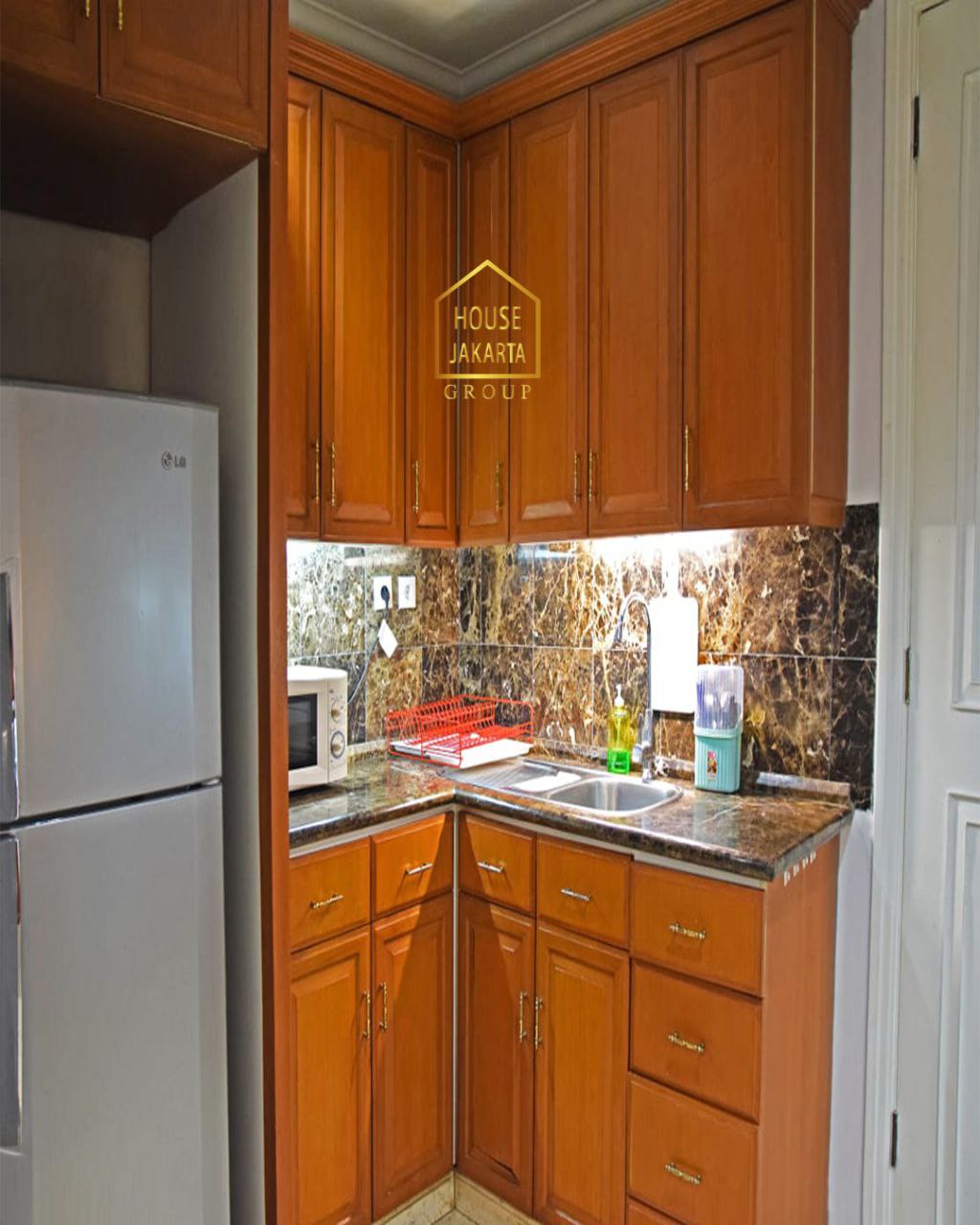 HR1773 Istana Sahit Apartement Menteng, Cozy Unit, 3 BR, Prime Location, Furnished