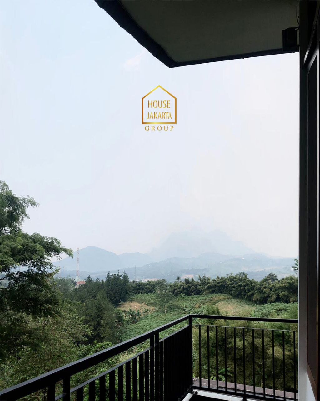 HS1775 Rumah Murah 3 Lantai Siap Huni, Di Bukit Golf - Sentul City. Elite. Hadap Barat