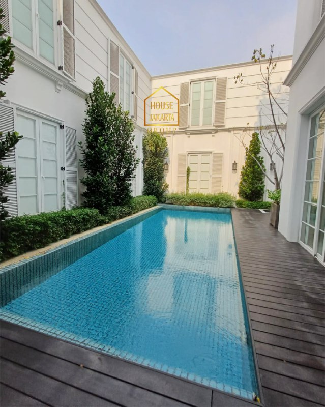 HS1777 Luxurious Brand New House Menteng, 3 Lantai + Rooftop, Fully Furnished